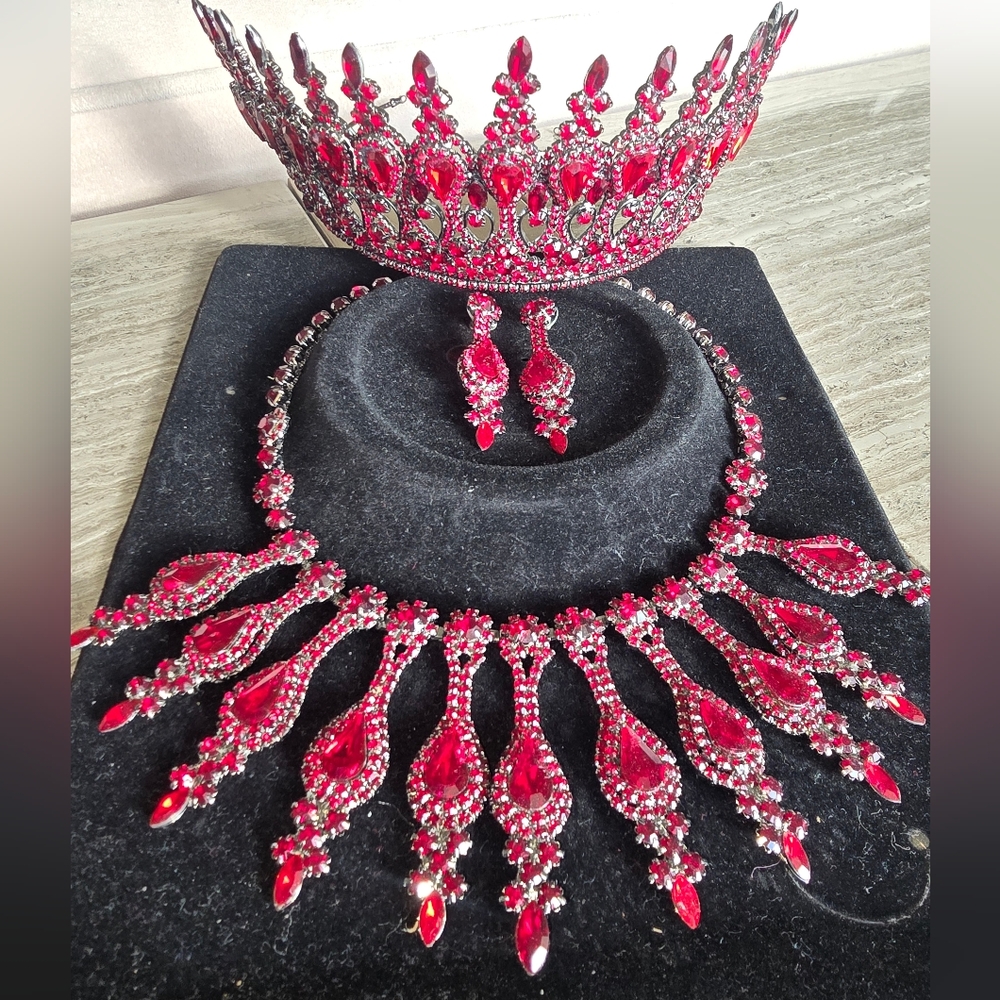 Glamorous Red Crystal Necklace, Earrings and Crown Set
